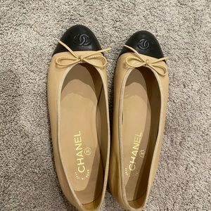 CHANEL lambskin Cap Toe Ballerina Flats 38.5 Beige Black
